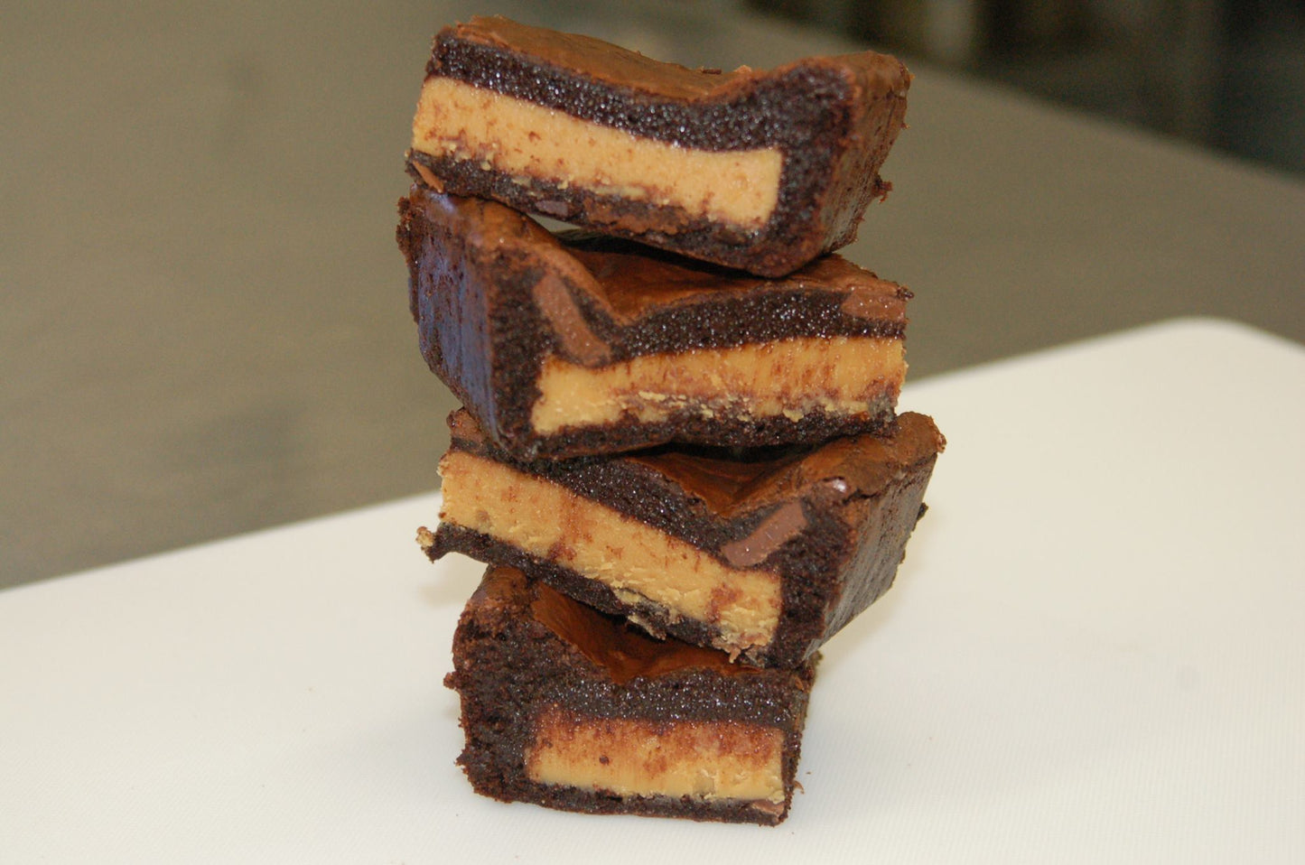 MODO MIO Naked - Salted Caramel Fudge Brownies